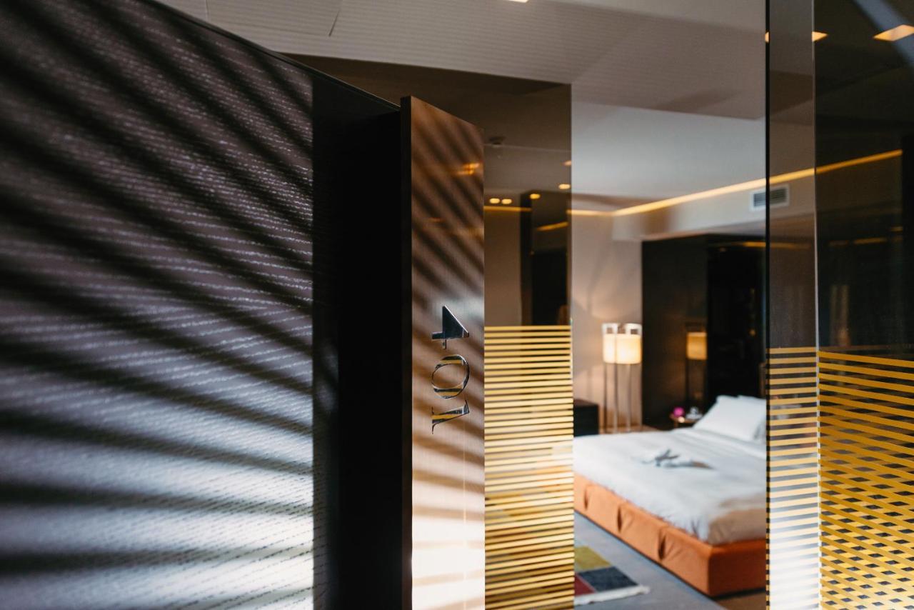 Hotel Egnatia Bërxull Extérieur photo
