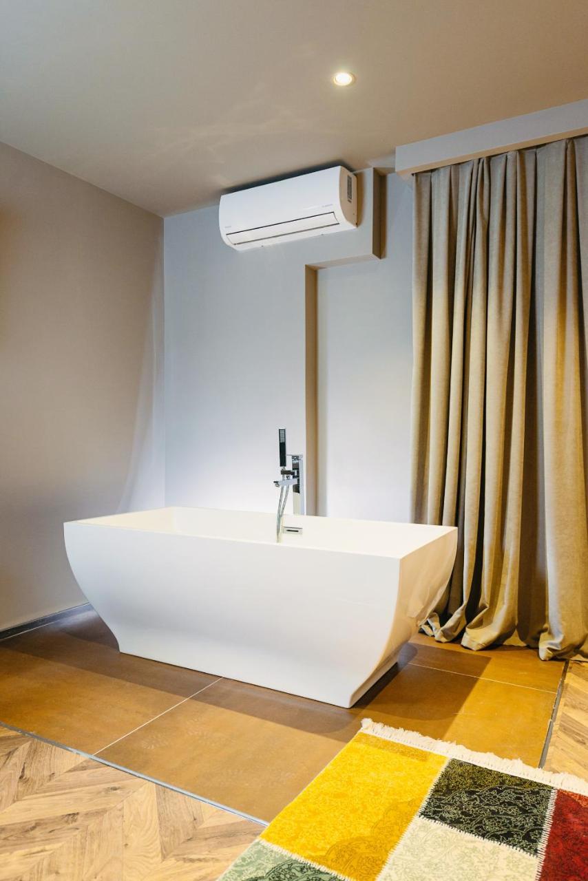 Hotel Egnatia Bërxull Extérieur photo